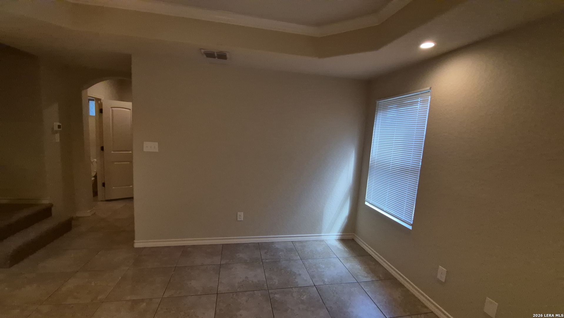 6866 Lakeview Dr
