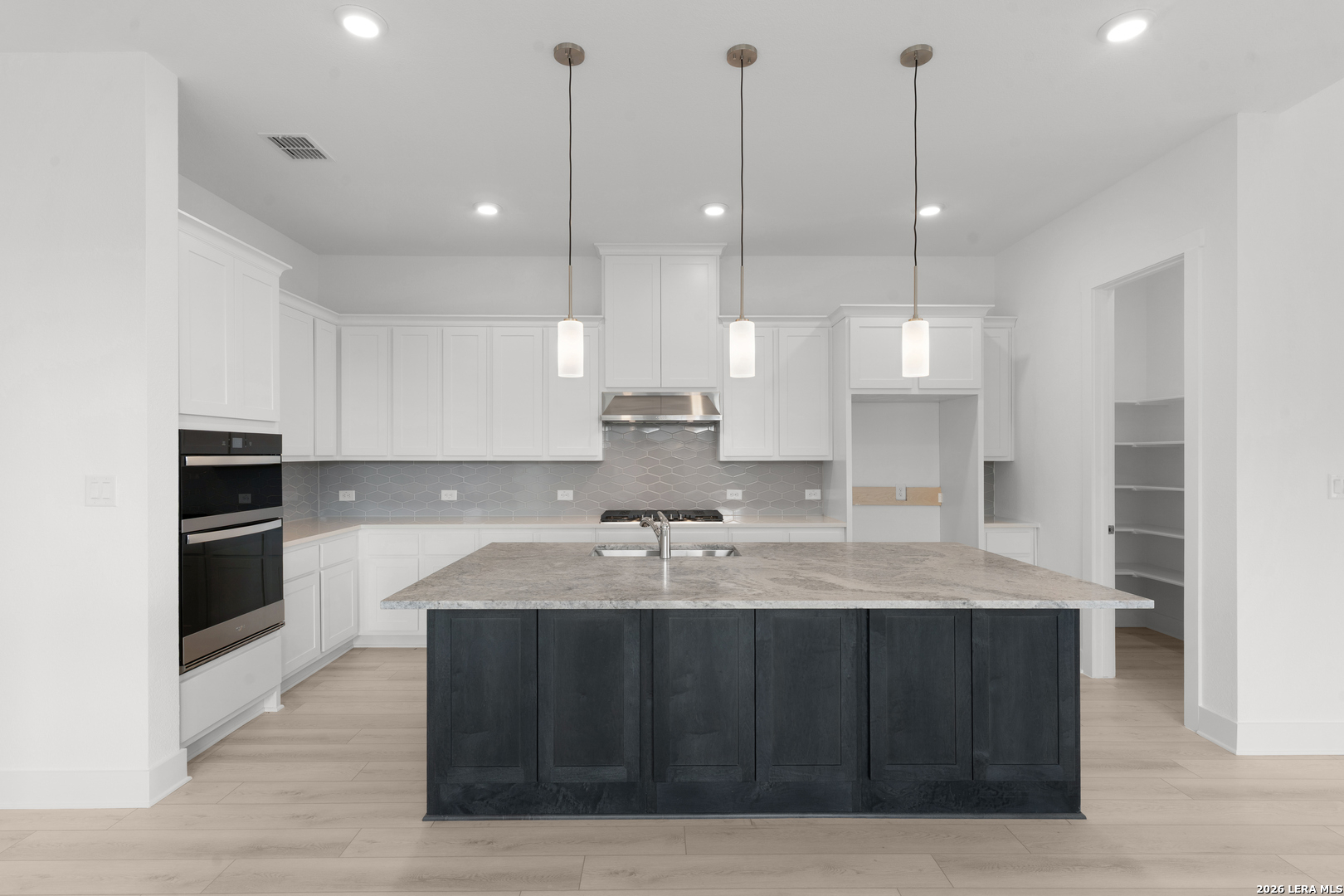 940 Nolte, SEGUIN, TX, 78155