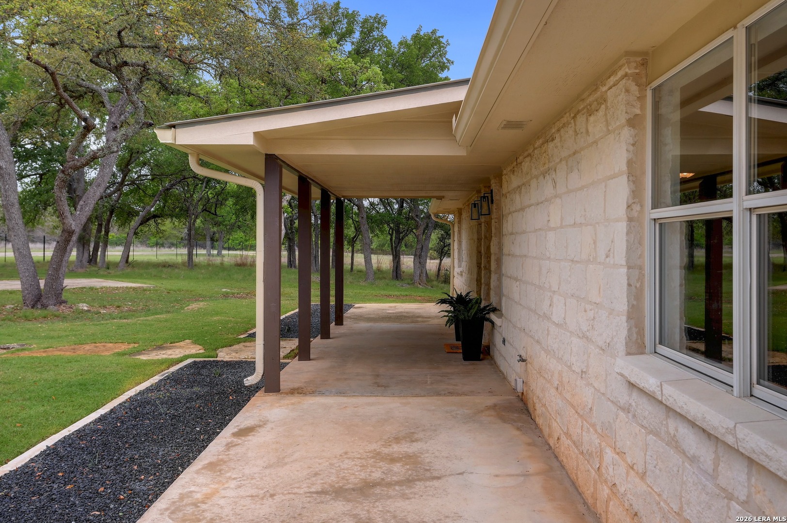 1267 RIVER BEND DR, Blanco, TX 78606