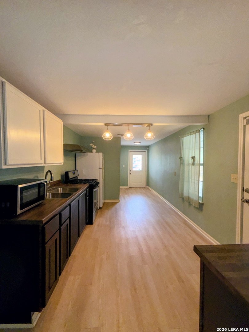 419 Collinsworth Avenue, San Antonio, TX 78225