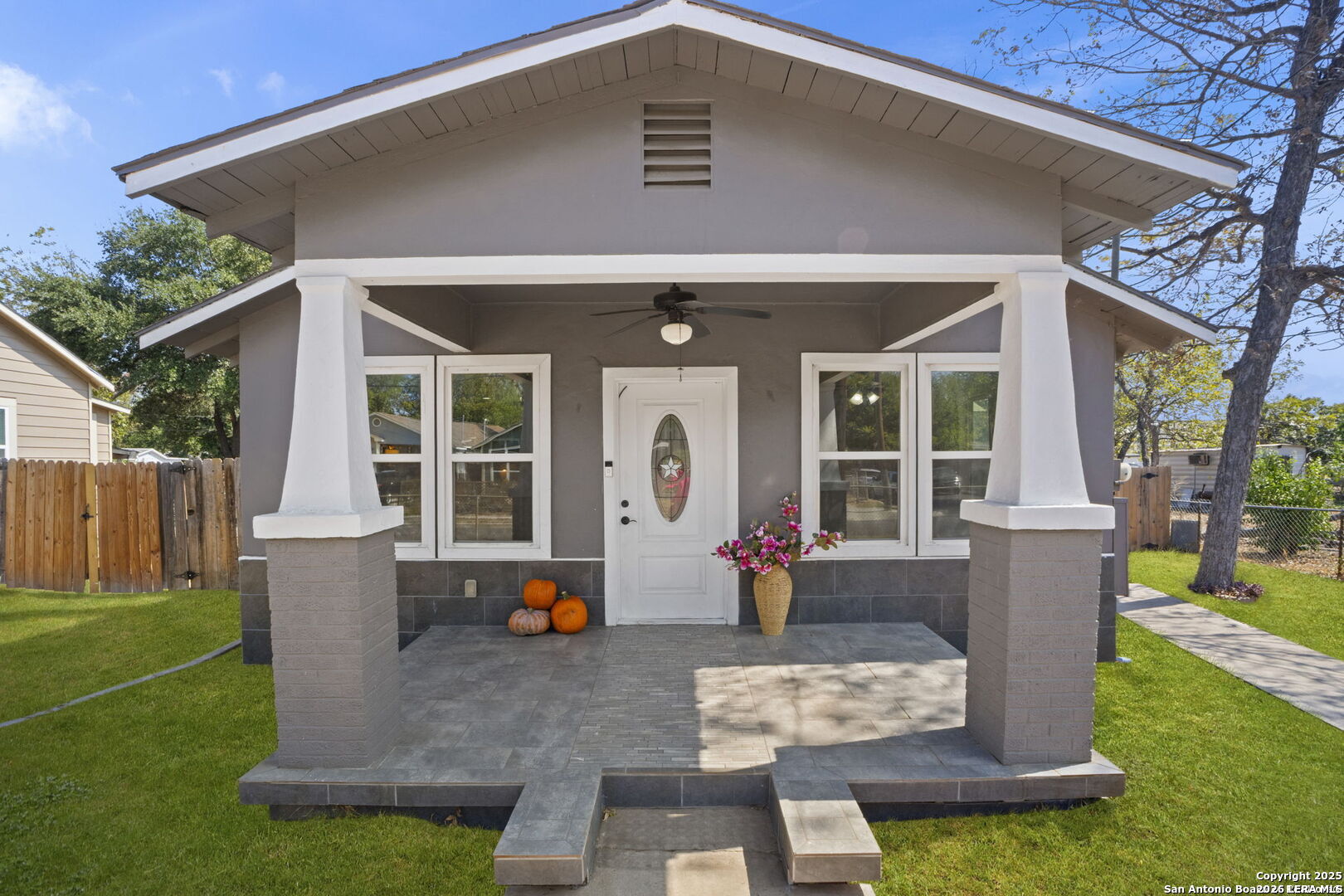 1530 Sw 19th Street Listing Cover Image