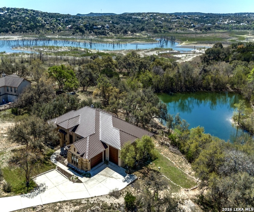 1556 Canyon Lake Drive Listing Cover Image