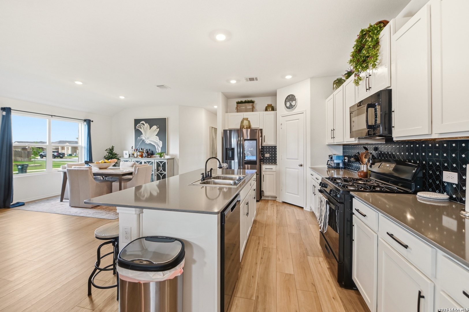 304 SONTERRA DR, San Marcos, TX 78666