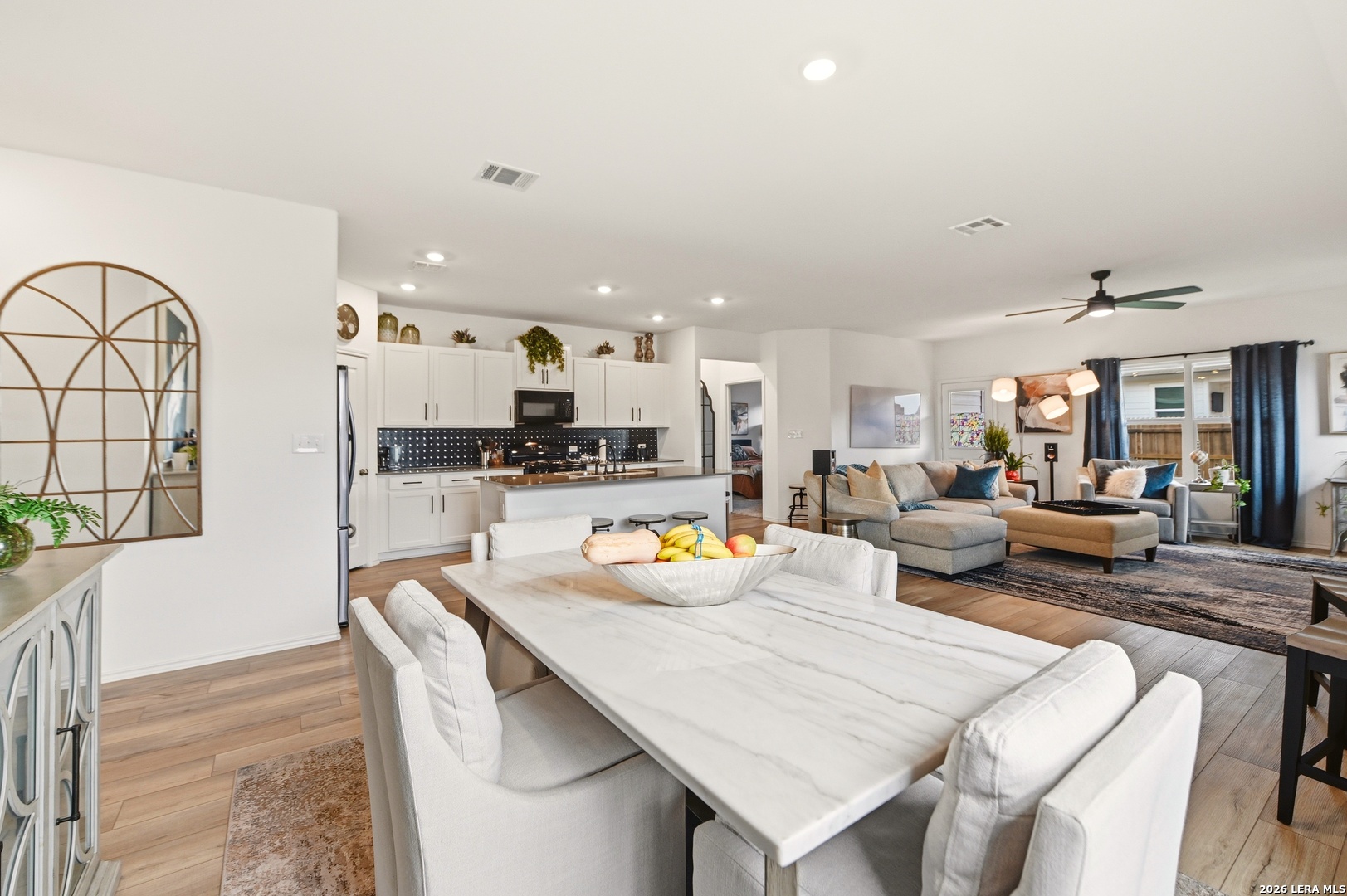 304 SONTERRA DR, San Marcos, TX 78666