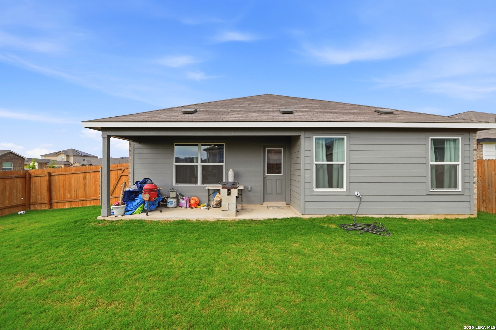 304 SONTERRA DR, San Marcos, TX 78666