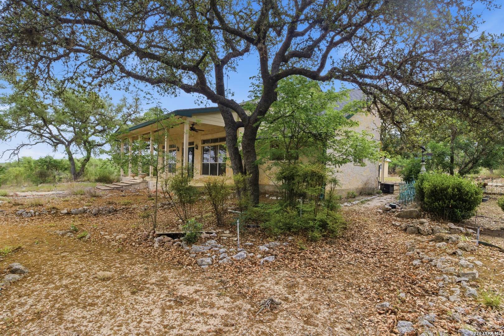 292 Phillip Dr, Pipe Creek, TX 78063