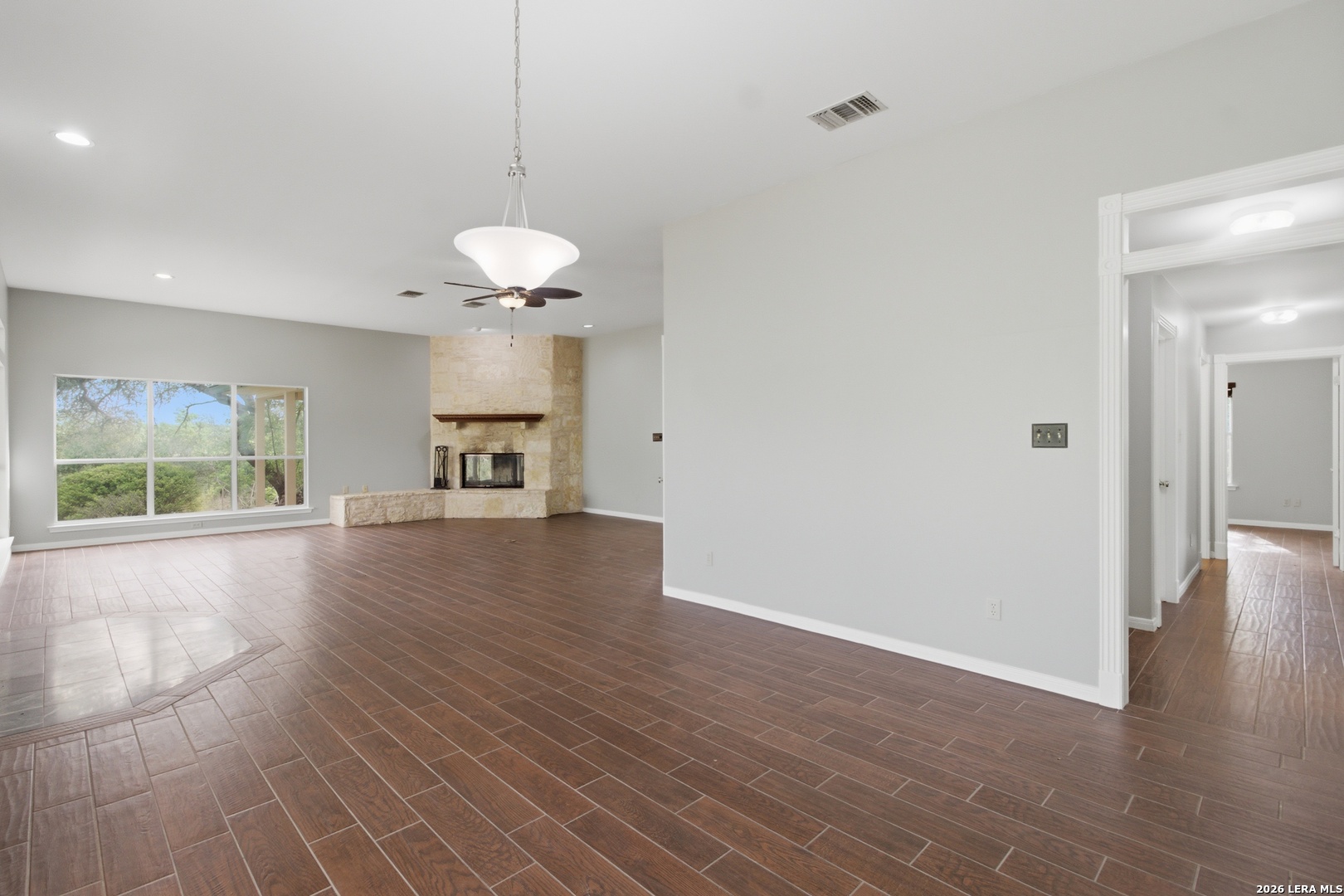 292 Phillip Dr, Pipe Creek, TX 78063