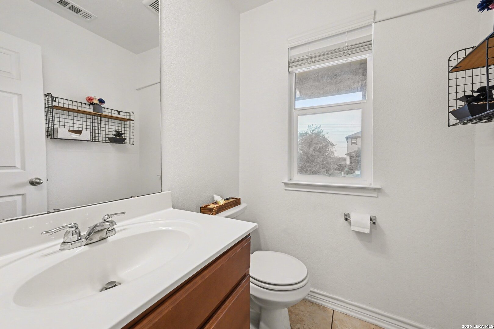 9825 Overlook Cyn, San Antonio, TX 78245