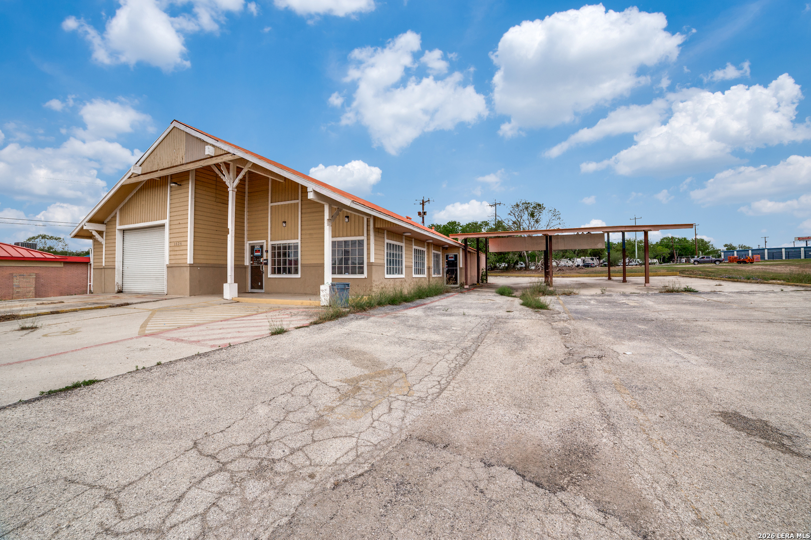 1526 W Pat Booker Universal City TX 78148 - Brohill Realty LTD