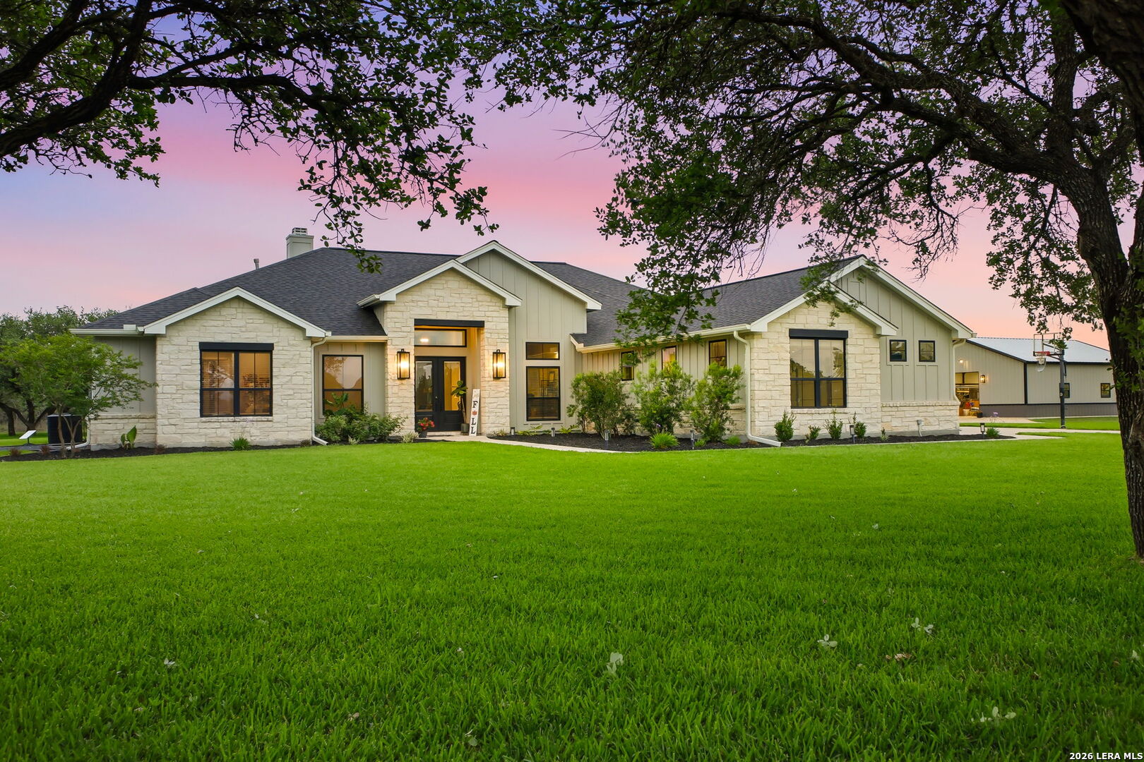 131 WRIGHT CREEK RD, Victoria, TX 77905