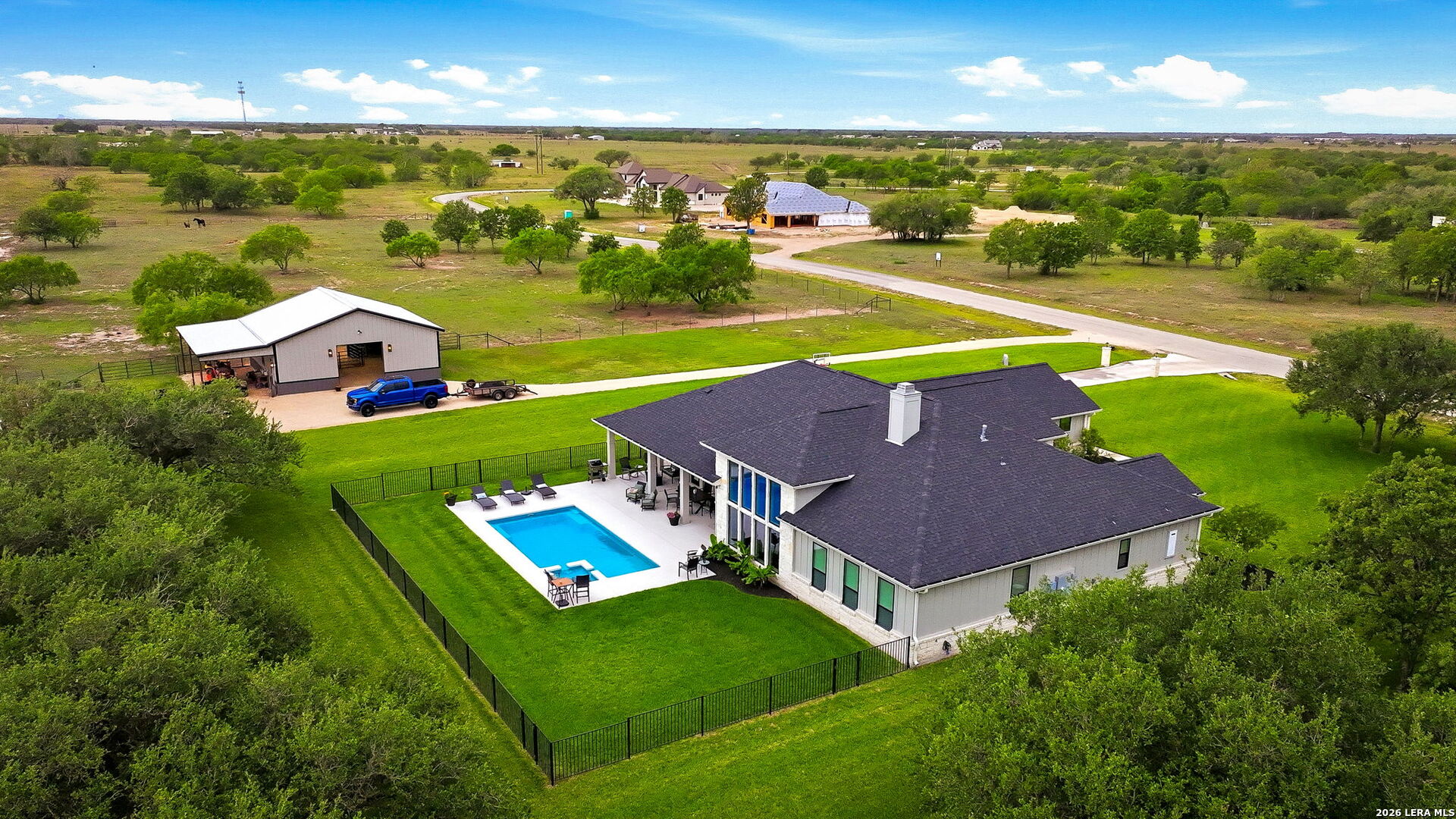 131 WRIGHT CREEK RD, Victoria, TX 77905
