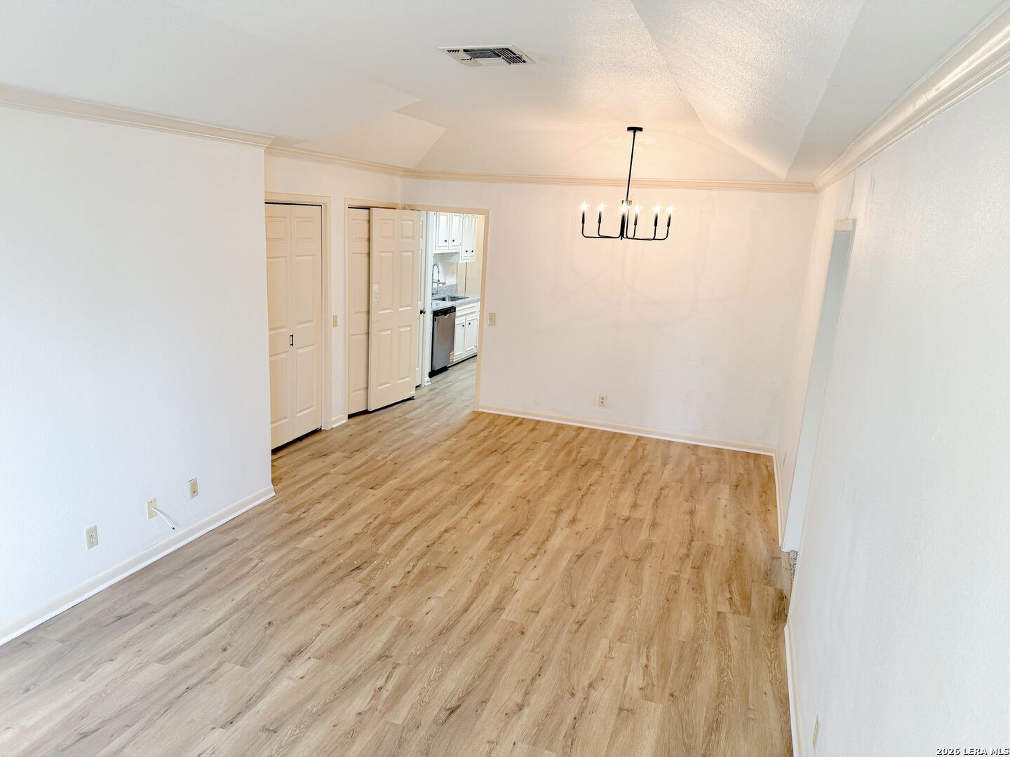 8415 Fredericksburg Rd, #1004, San Antonio, TX 78229