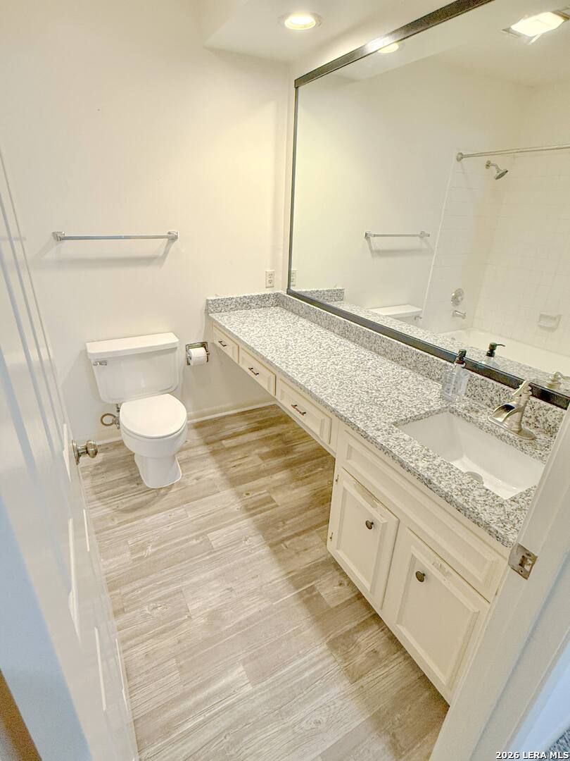 8415 Fredericksburg Rd, #1004, San Antonio, TX 78229