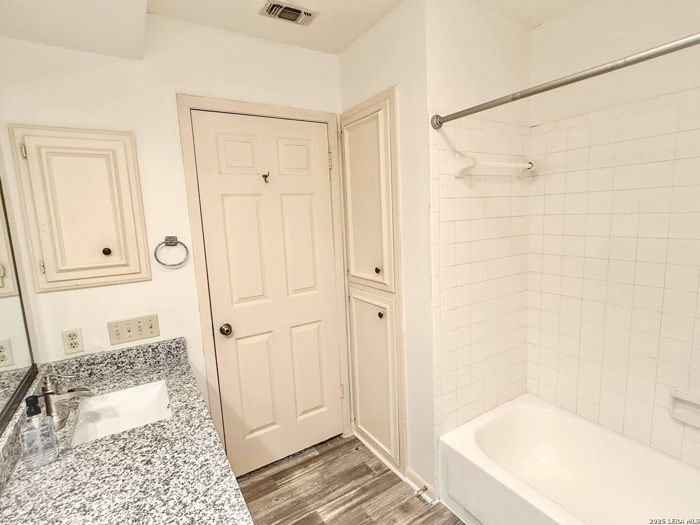 8415 Fredericksburg Rd, #1004, San Antonio, TX 78229