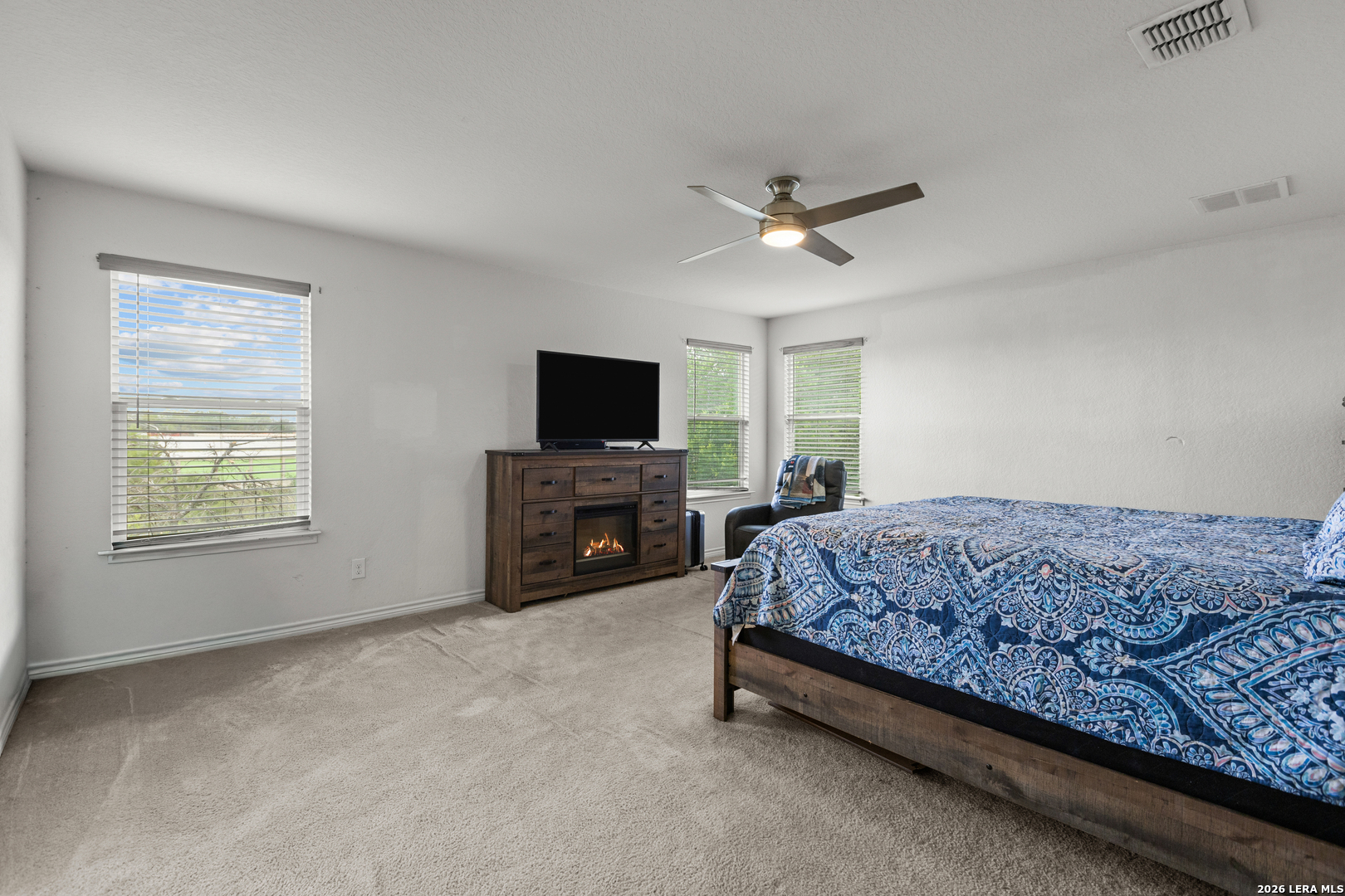 1635 IRON CRK, San Antonio, TX 78245