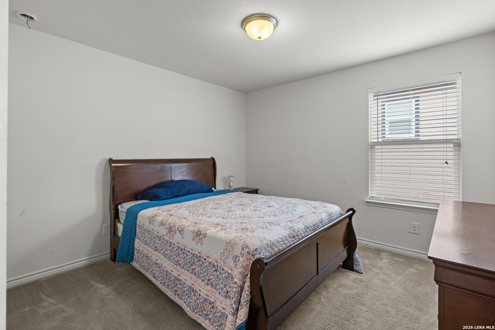 1635 IRON CRK, San Antonio, TX 78245