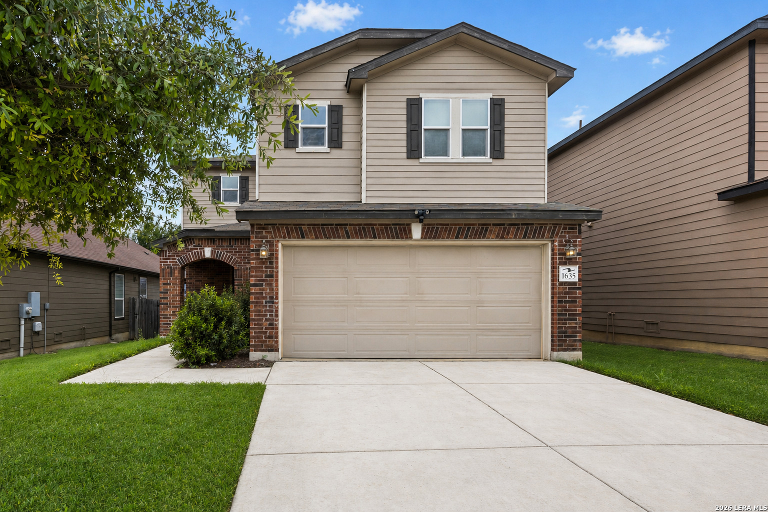 1635 IRON CRK, San Antonio, TX 78245