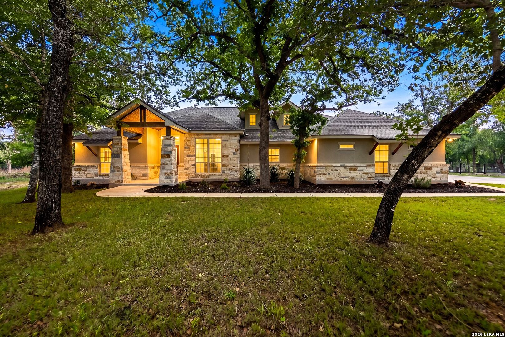 156 Crescent Ridge Listing Cover Image