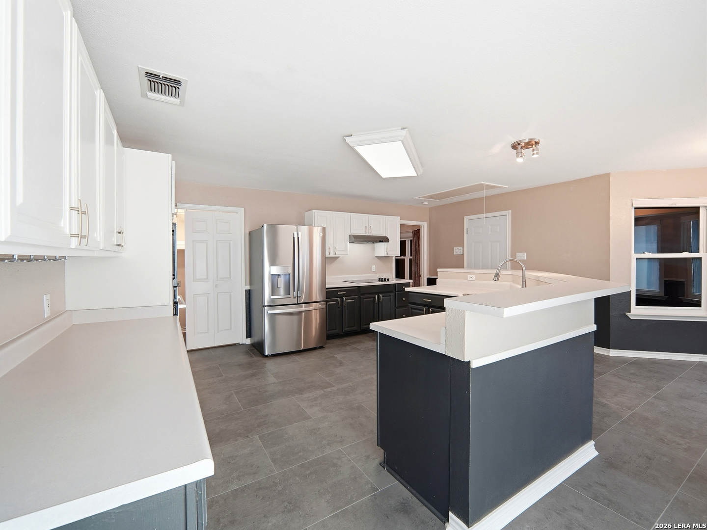 659 MEADOW ARBOR LN, UNIVERSALC, TX, 78148