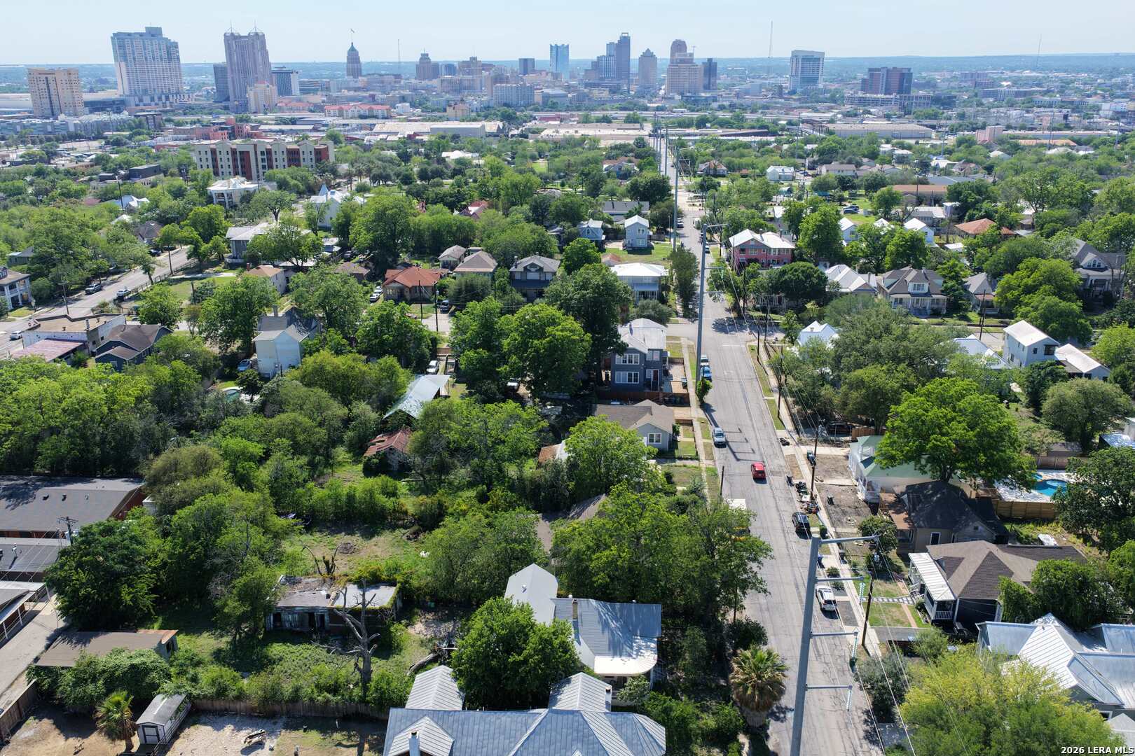 1008 Burnet St Listing Cover Image
