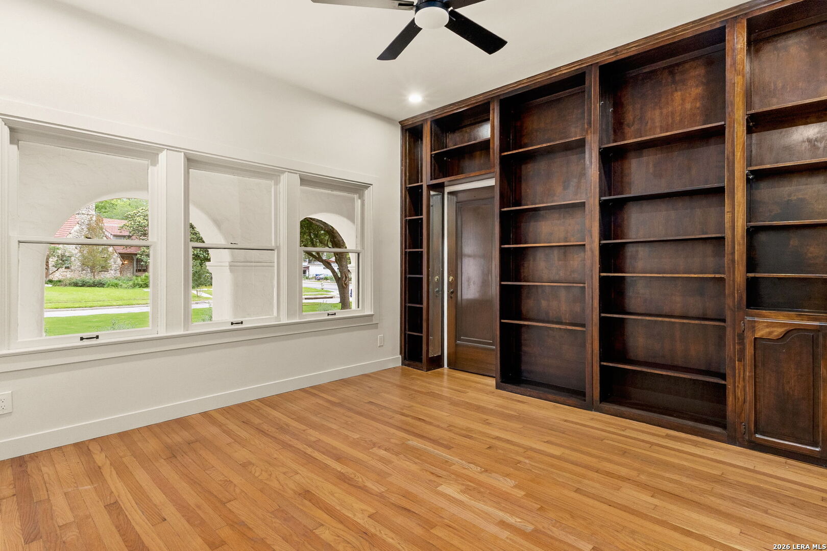 135 W Lullwood, San Antonio, TX 78212