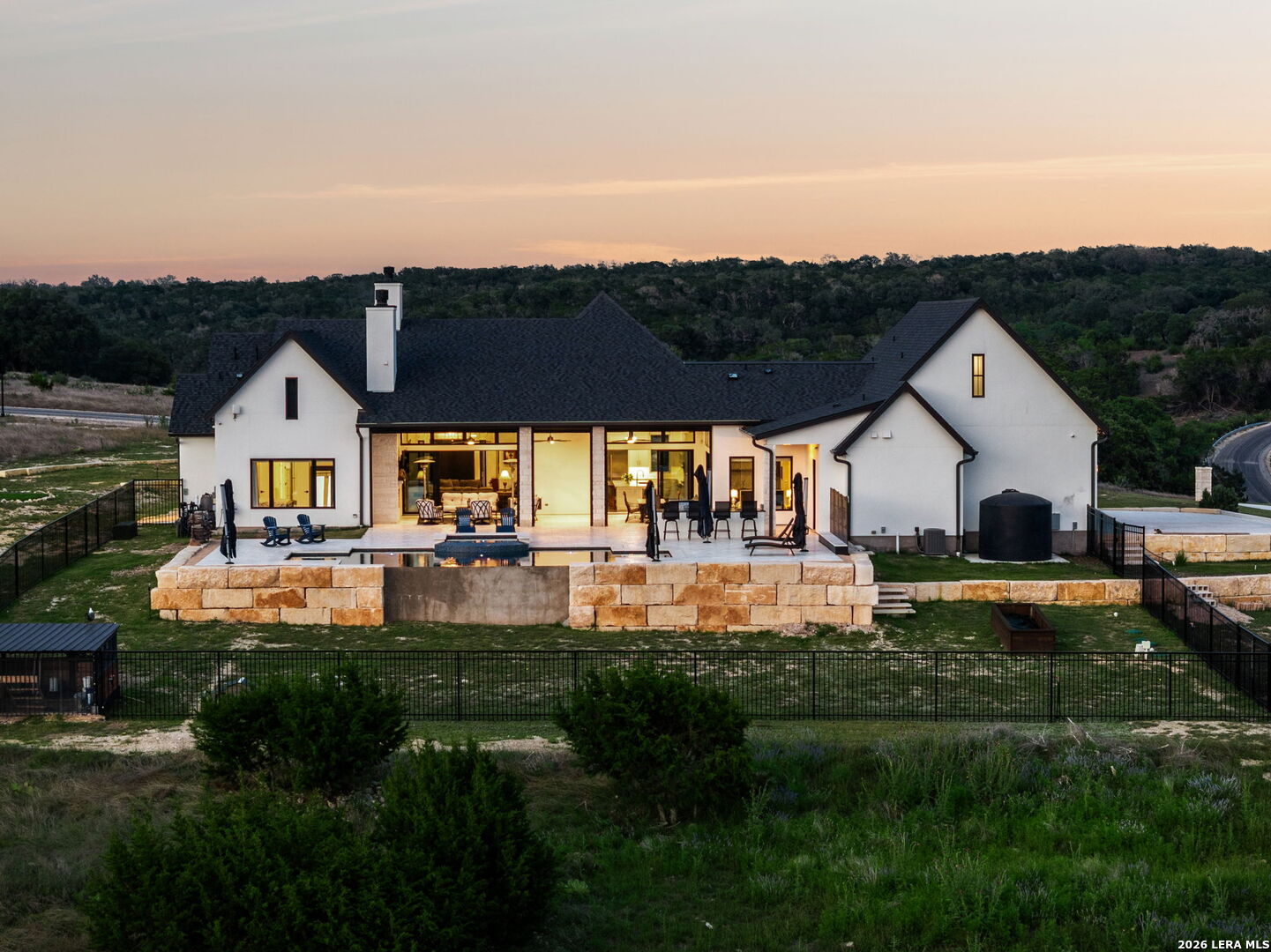 1051 N Cattlemans Crossing Dr, Kerrville, TX 78028