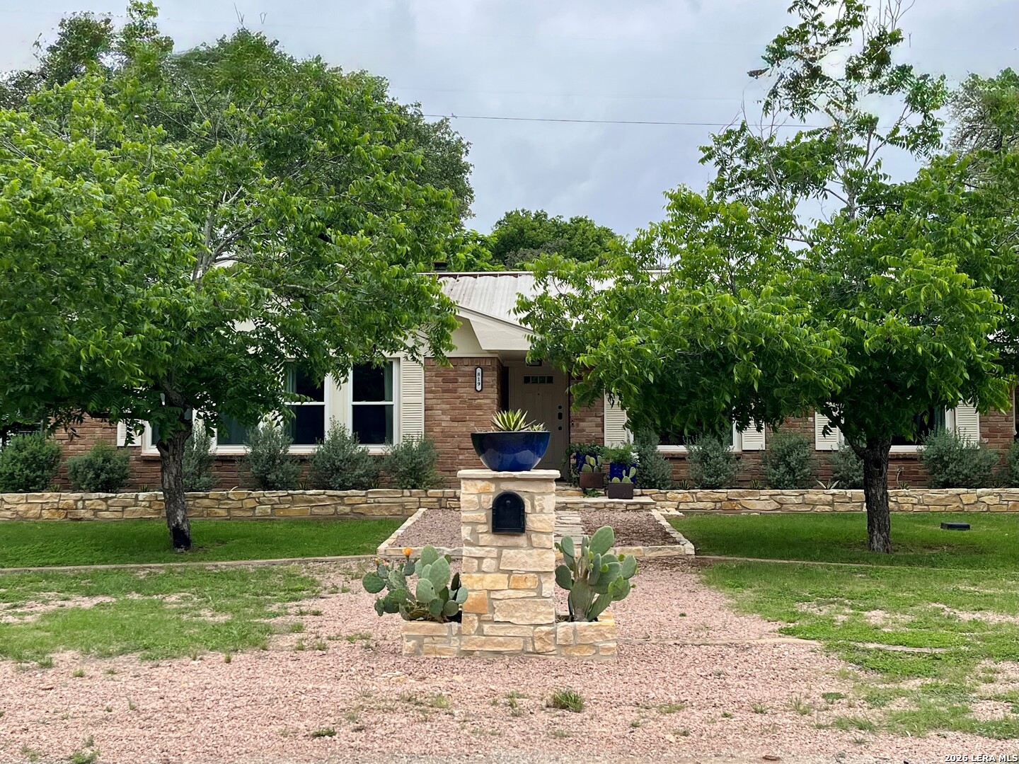 819 Pecan St. Listing Cover Image