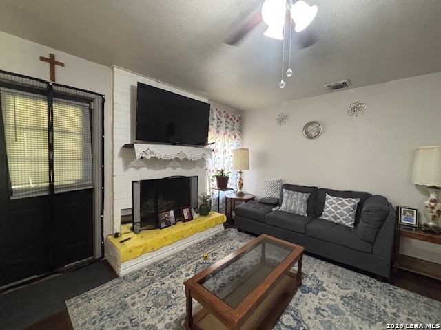 1st Living Area