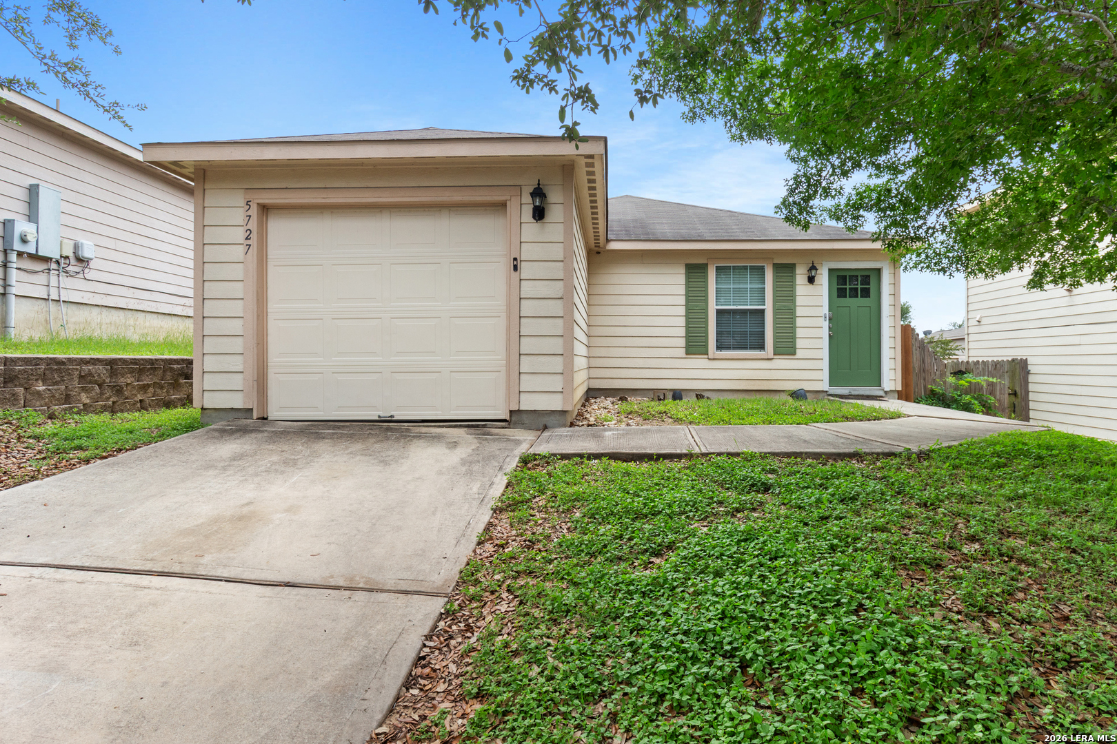 5727 Hickory Cyn Listing Cover Image