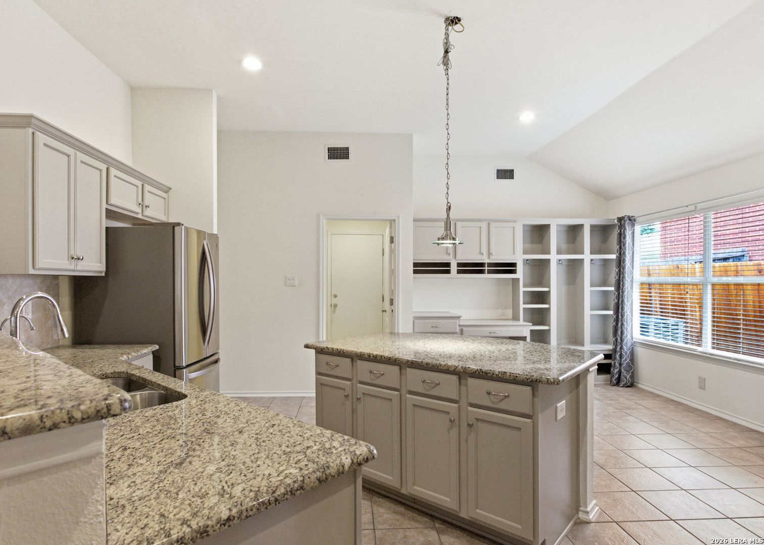 229 CORDERO DR, Cibolo, TX 78108