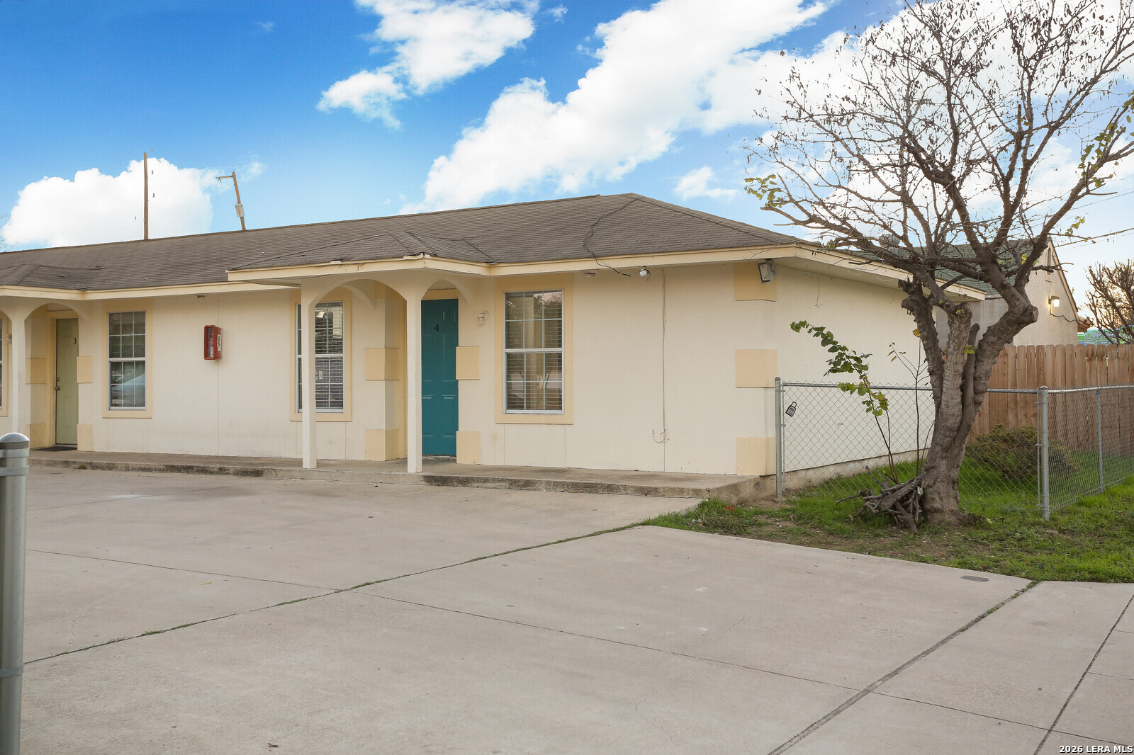 507 Oregon St Listing Cover Image