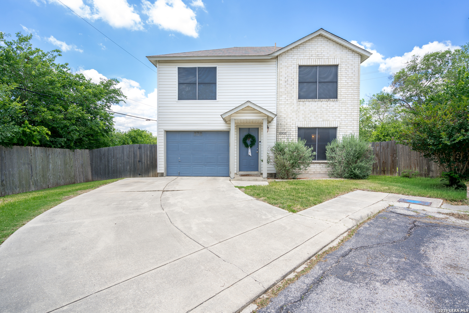 8903 Kenton Briar