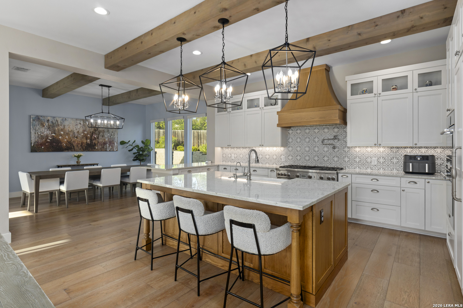 1025 GARRATY RD, Terrell Hills, TX 78209