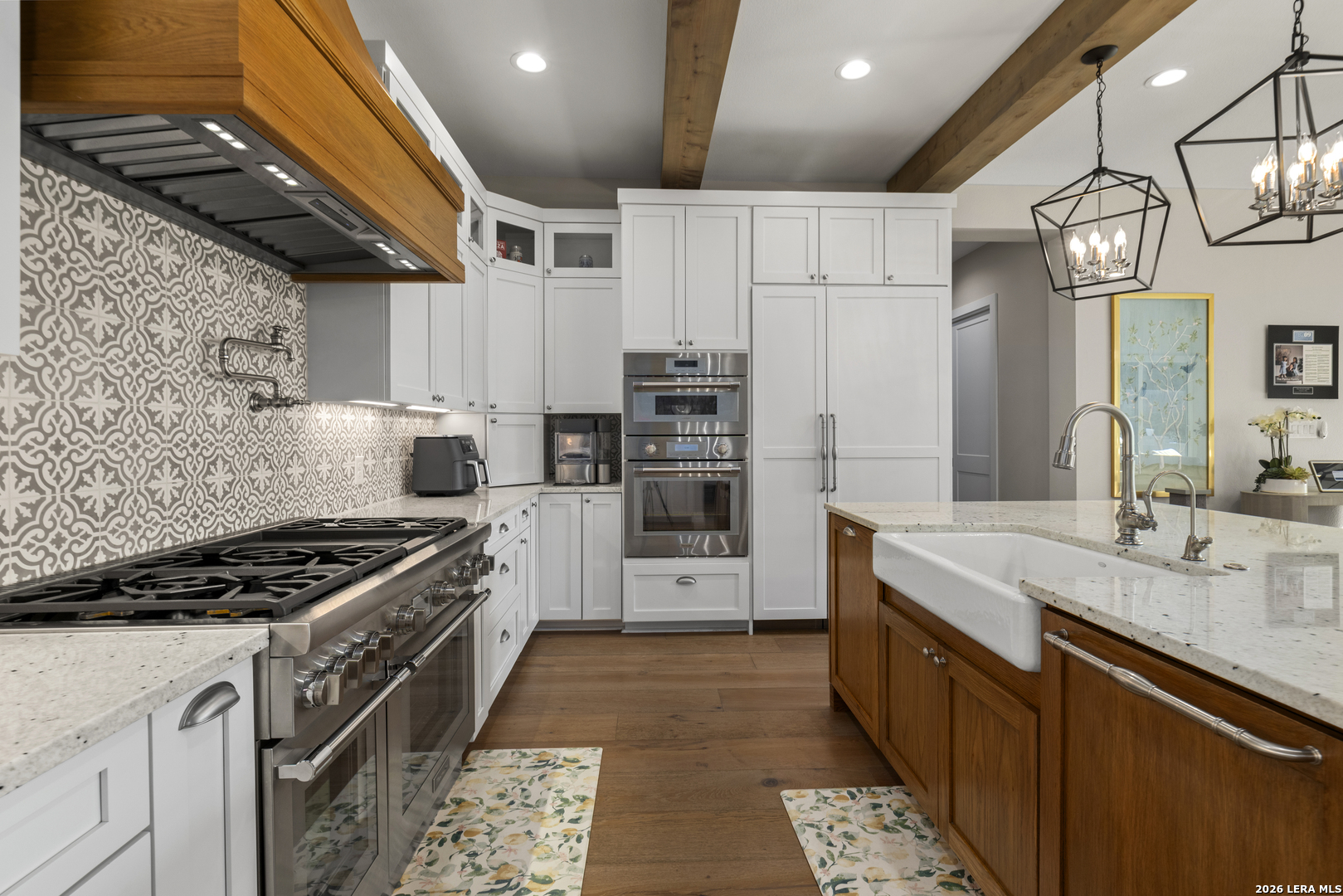 1025 GARRATY RD, Terrell Hills, TX 78209