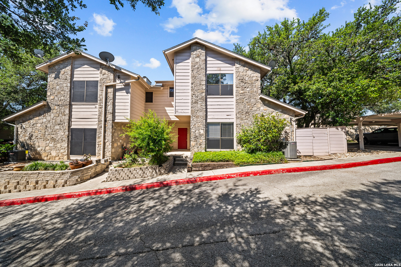 829 Bitters Rd Listing Cover Image