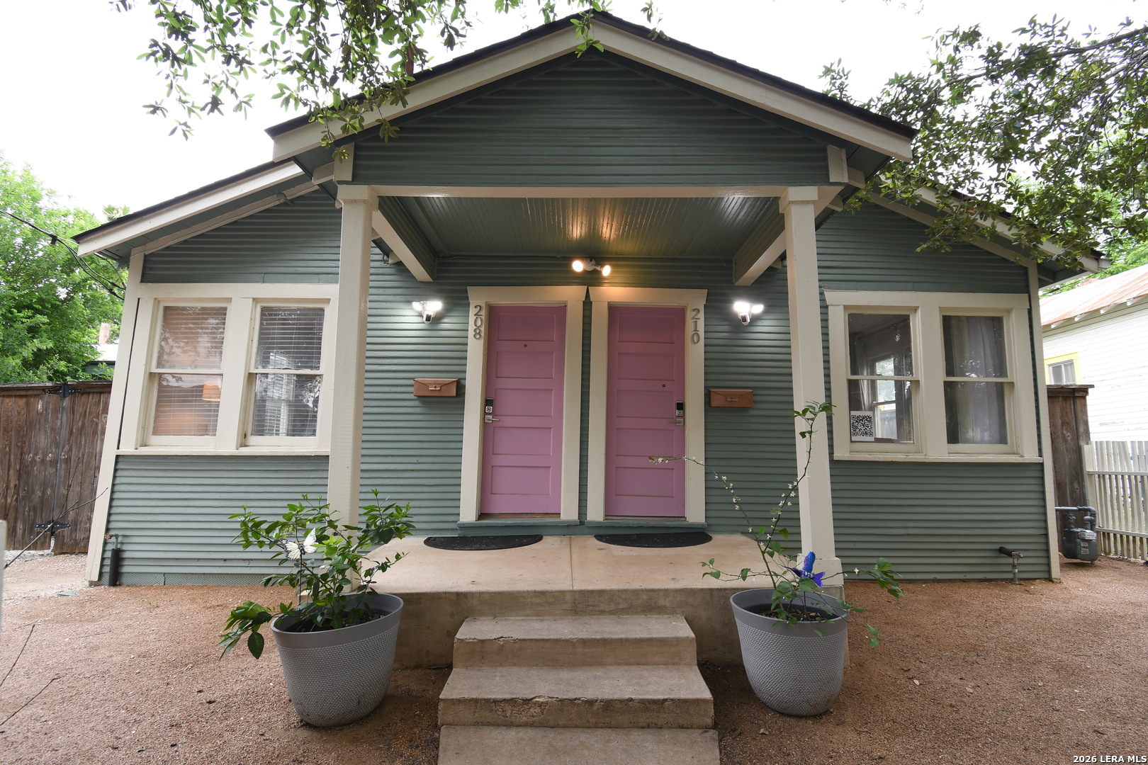 210 Mission St Listing Cover Image