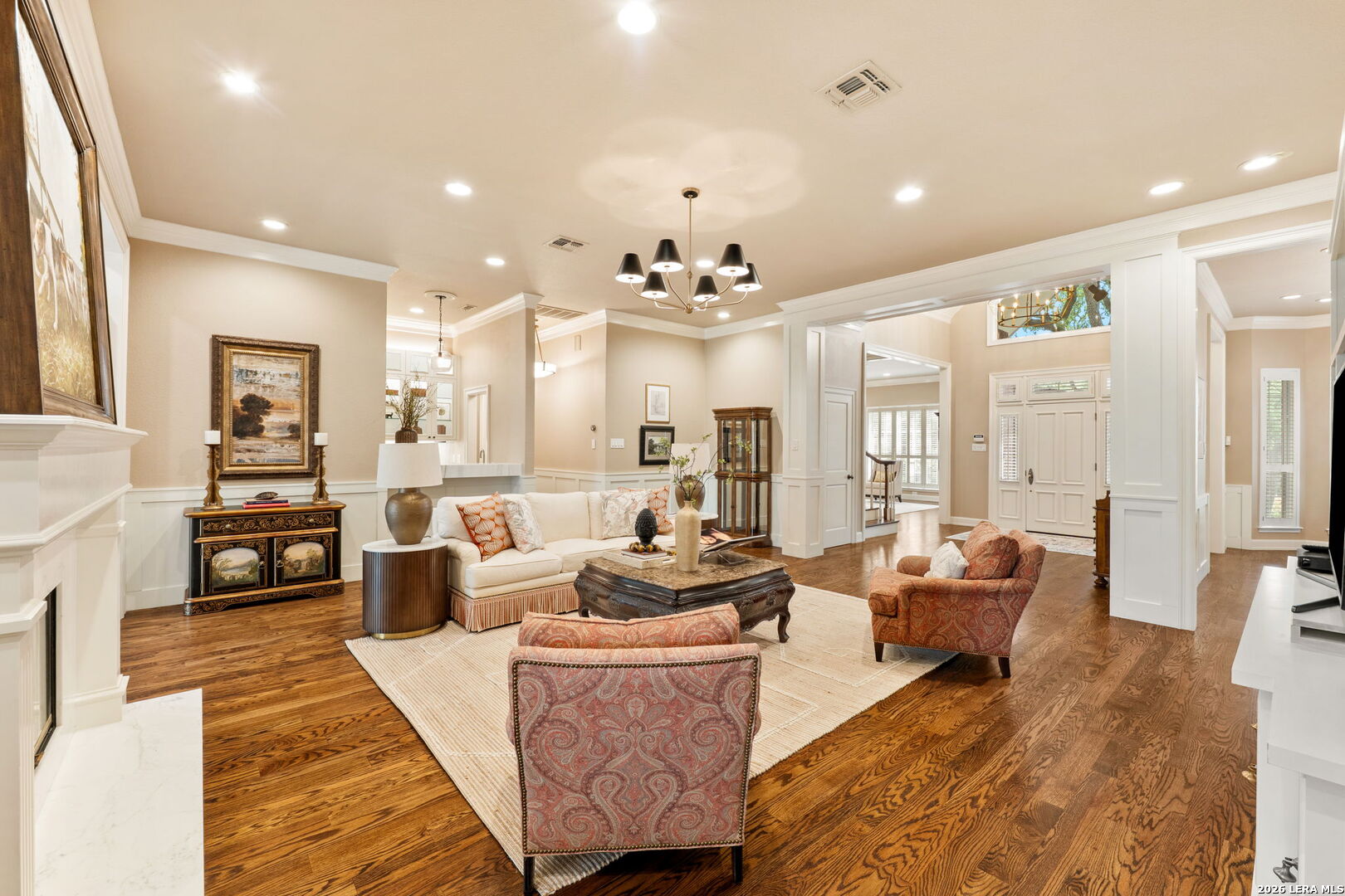 2 CHATSWORTH WAY, San Antonio, TX 78209