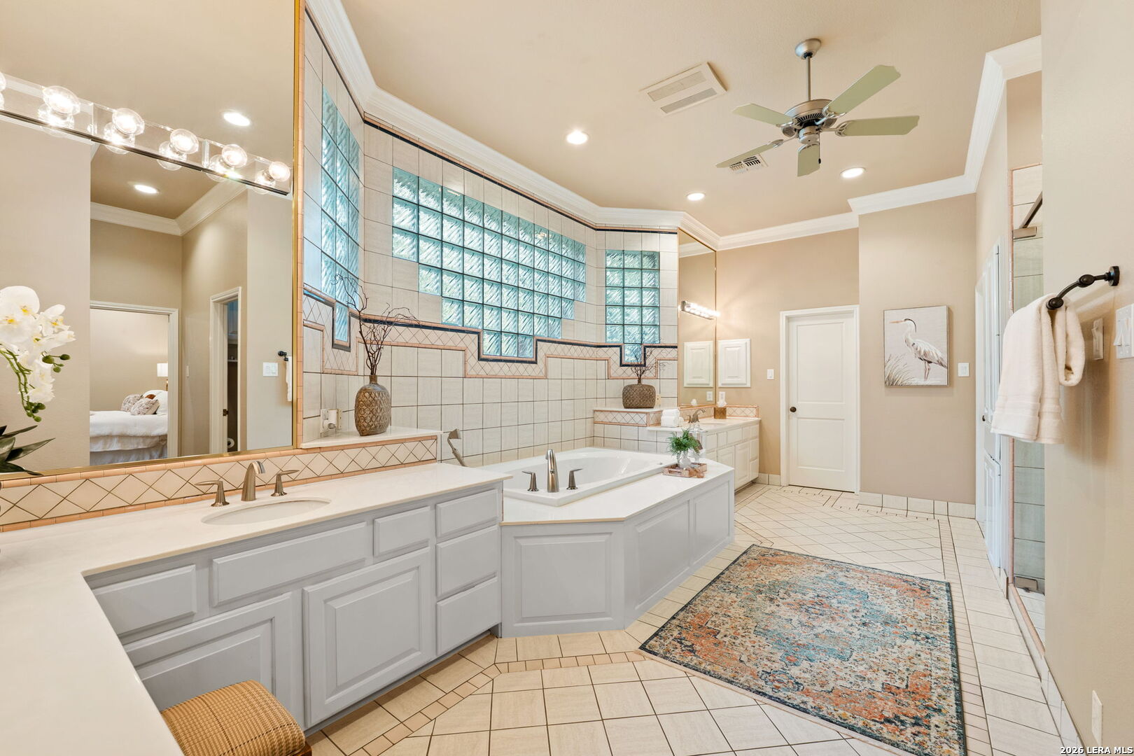 2 CHATSWORTH WAY, San Antonio, TX 78209