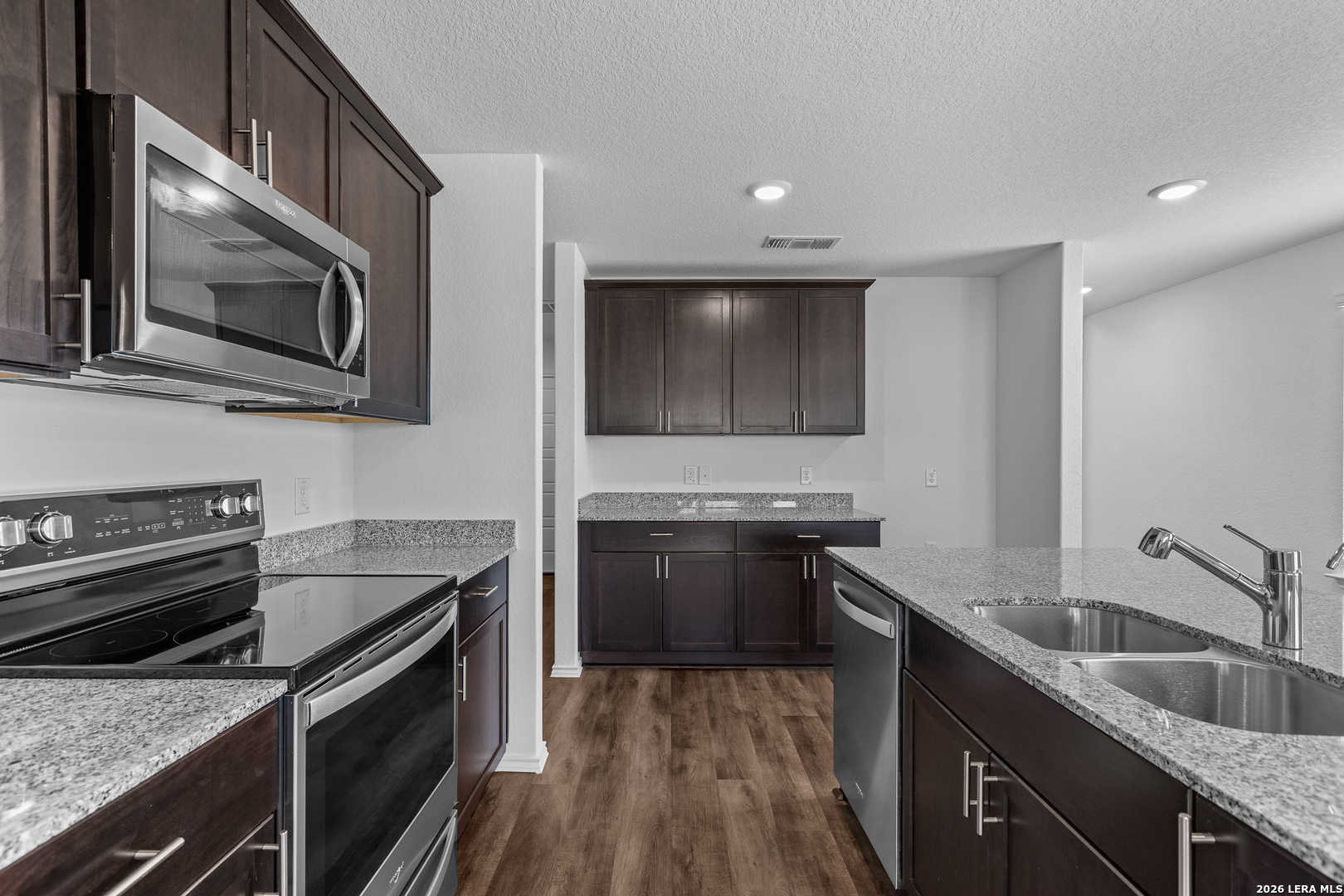 4109 LAZY LILY DR, Seguin, TX 78155
