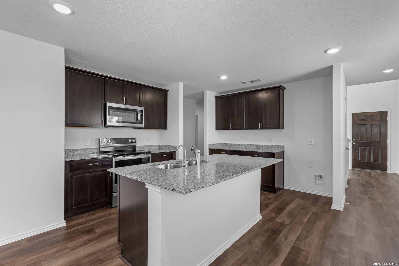 4109 LAZY LILY DR, Seguin, TX 78155