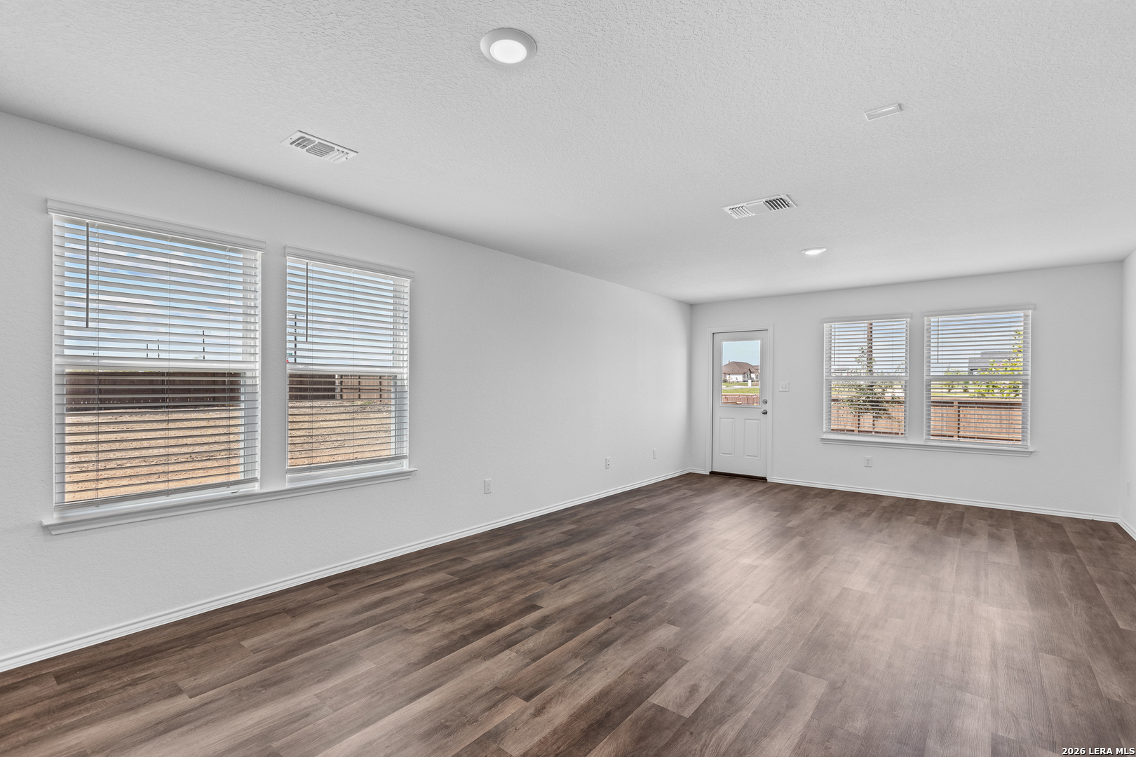 4109 LAZY LILY DR, Seguin, TX 78155