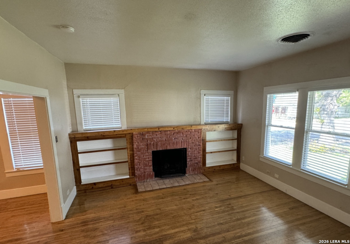 538 W Elsmere, San Antonio, TX 78212