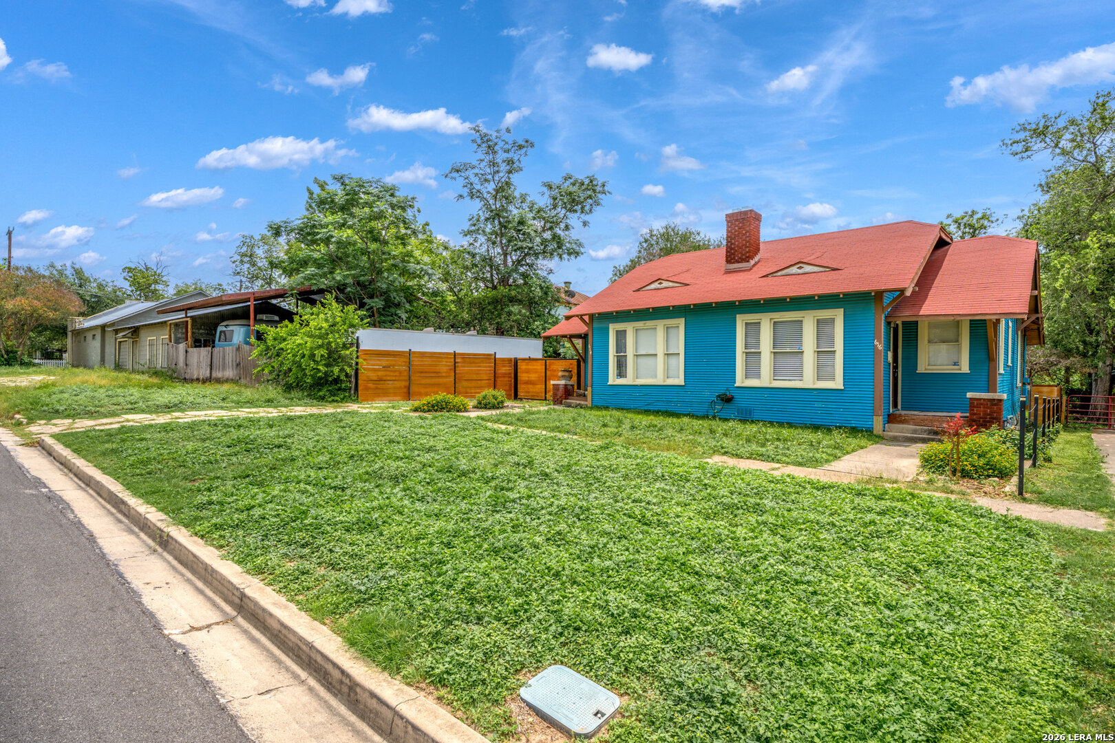 616 Agarita Listing Cover Image