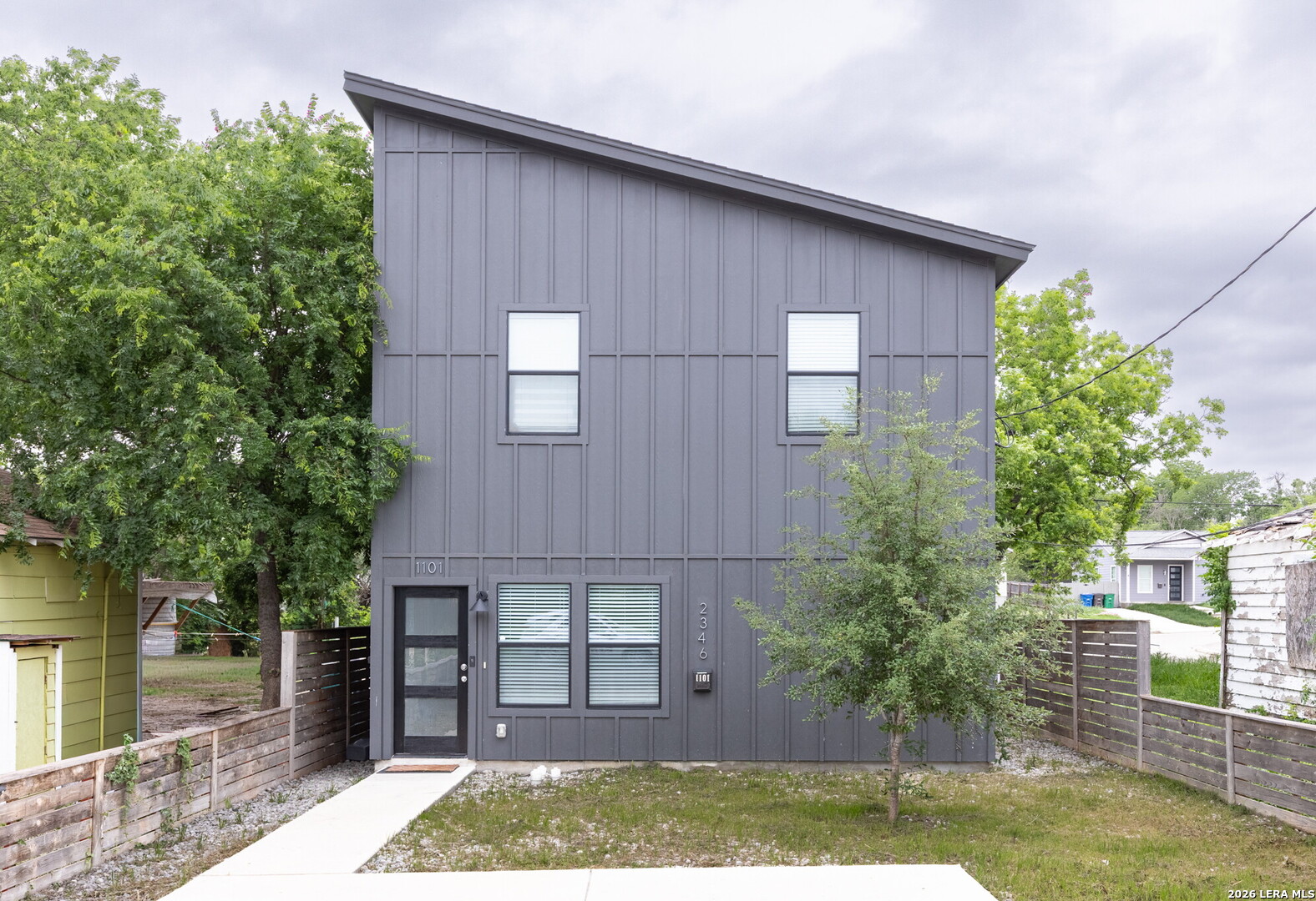 2346 Dakota St Listing Cover Image