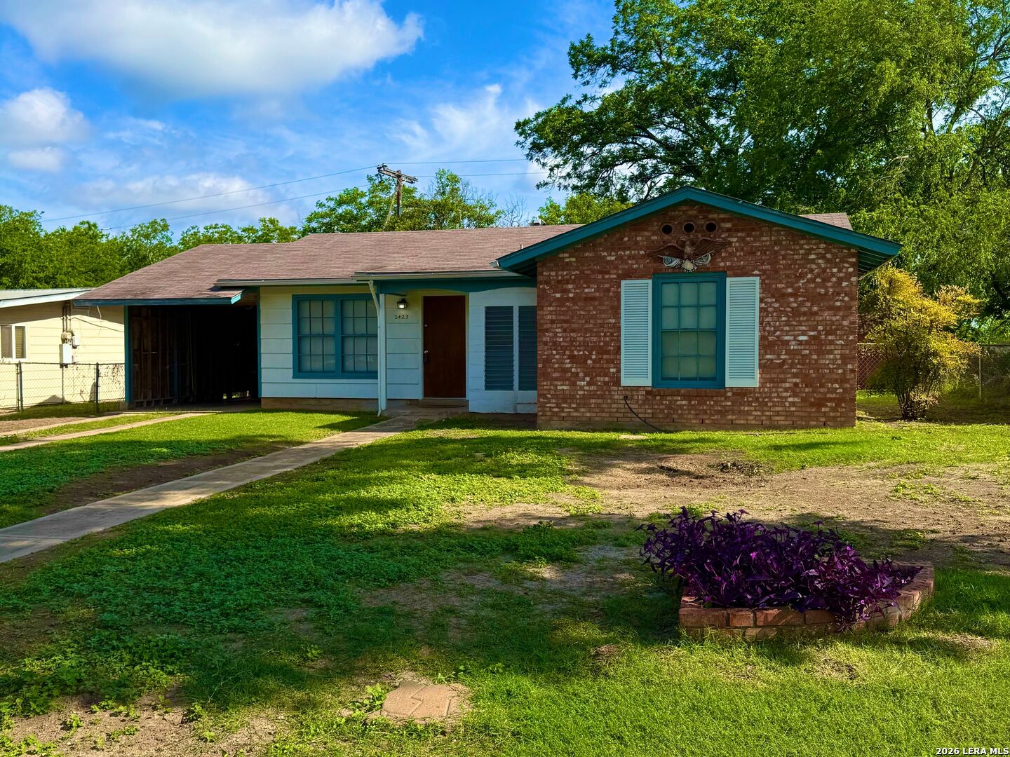 2423 Spicewood