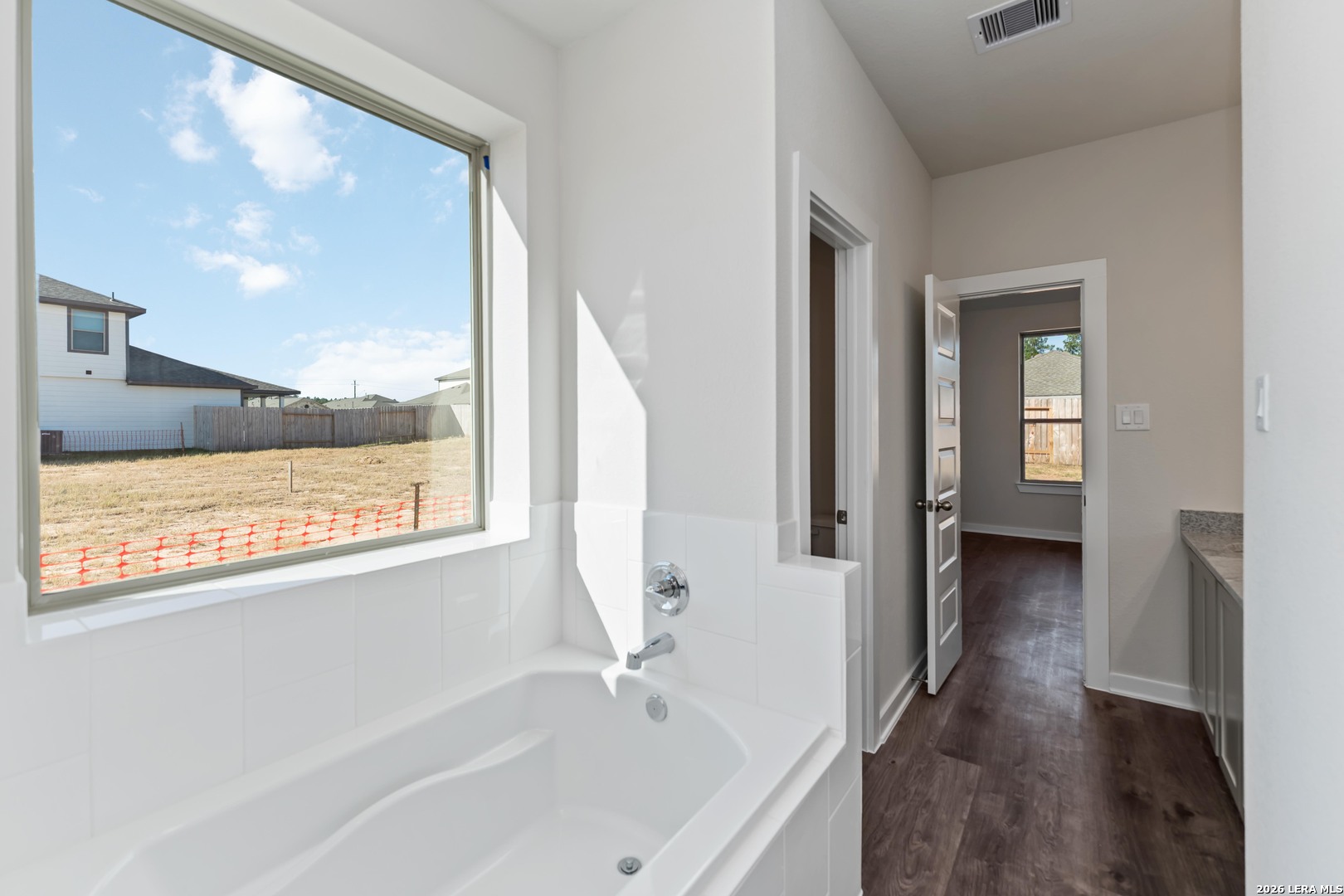 6110 QUIET OAK PL, San Antonio, TX 78219