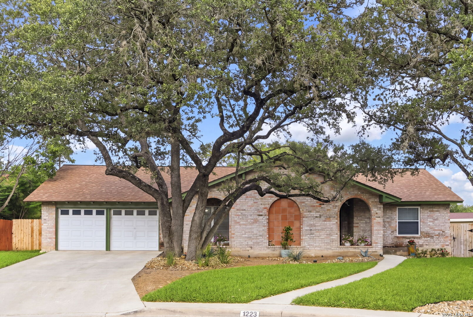 1223 Country Path