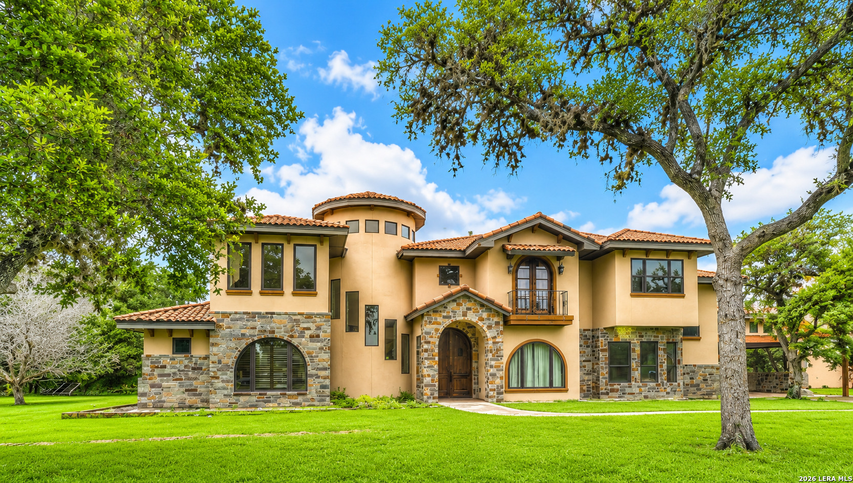 200 Skippin Stone Ln Listing Cover Image