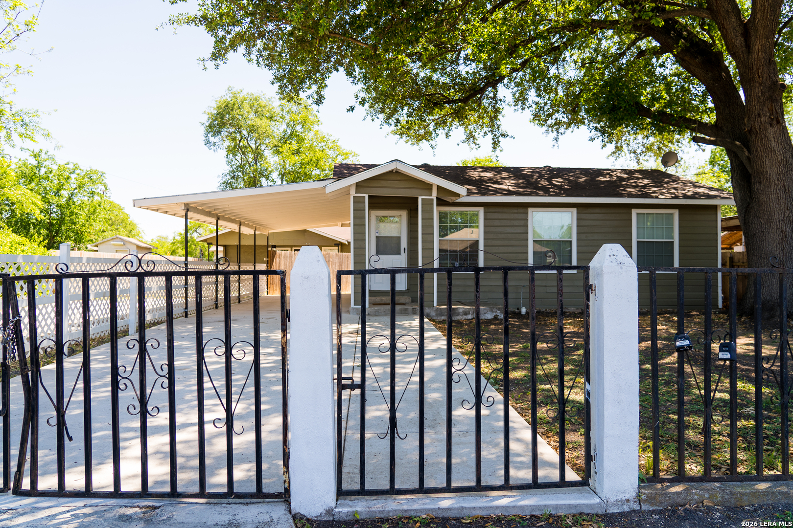 1412 Whitman Ave Listing Cover Image