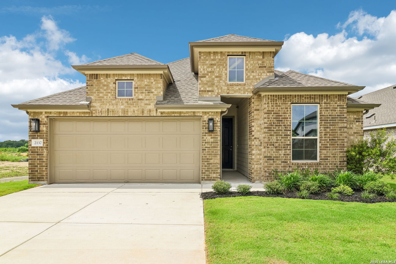 2137 Shepards Street Listing Cover Image